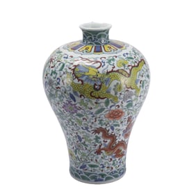 A WUCAI GLAZE PORCELAIN DRAGON VASE