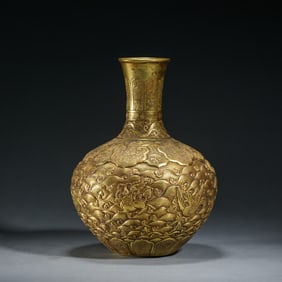 A BRONZE-GILT GLOBULAR VASE