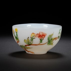 A PAINTED PEKING GLASS BOWL