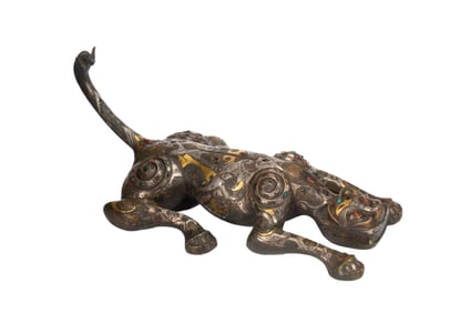 A GOLD AND SILVER INLAID BRONZE FELINE