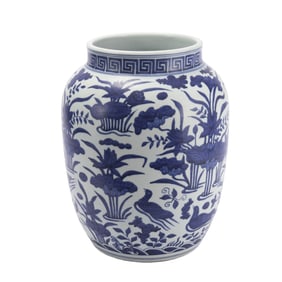 A CHINESE BLUE&WHITE PORCELAIN JAR WITH FLOWERS BIRD PATTERN/MING DYNASTY