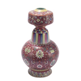 A FAMILLE ROSE FLOWERS PORCELAIN VASE,QIANLONG