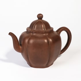 A YIXING GLAZE TEAPO