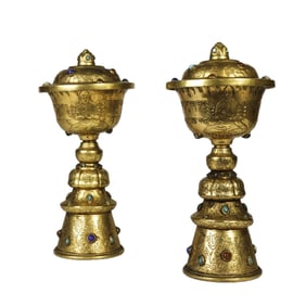 PAIR HARDSTONES INLAID BRONZE-GILT BUTTER LAMPS