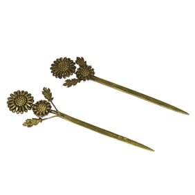 PAIR BRONZE DAISY HAIRPINS