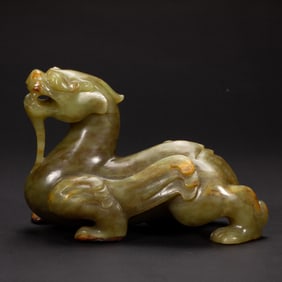 A CARVED JADE MYTHICAL BEAST PIXIU