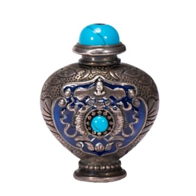 A HARDSTONES INLAID SILVER SNUFF BOTTLR