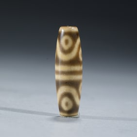 A TIBETAN DZI BEAD