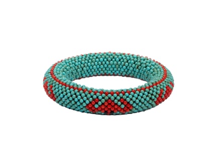 A BEADS WEAVED ALOES WOOD BANGLE