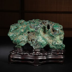 A MALACHITE LITERATI ROCK