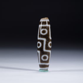 A TIBETAN DZI BEAD