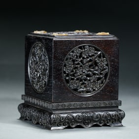 A CARVED ROSEWOOD ZITAN BOX WITH COVER