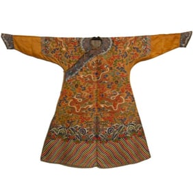 A CHINESE IMPERIAL EMBROIDERED DRAGONS ROBE