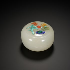 A HARDSTONES INLAID WHITE JADE BOX WITH COVER