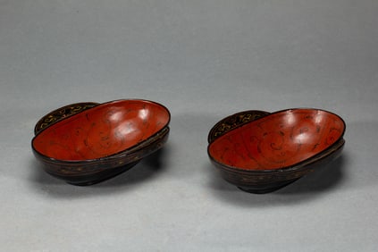 PAIR PAINTED LACQUER WINE BOWL ERBEI