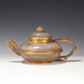 A CARVED AGATE TEAPOT