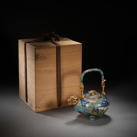 A CLOISONNE ENAMEL TEAPOT