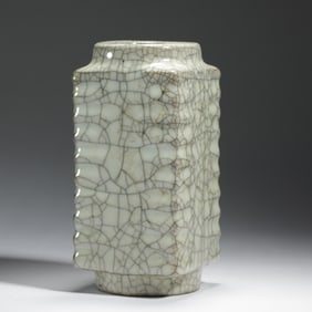 A GUAN-WARE CONG VASE