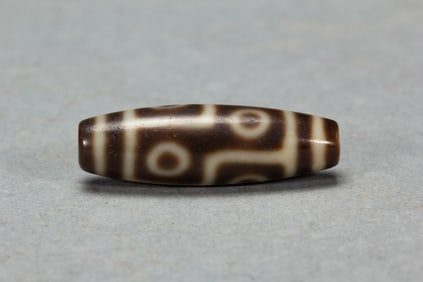 A TIBETAN DZI BEAD
