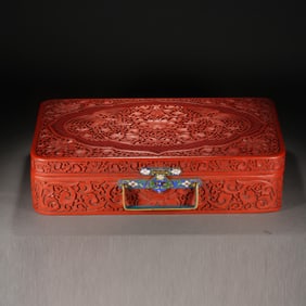 A FINE CARVED CINNABAR LACQUER BOX