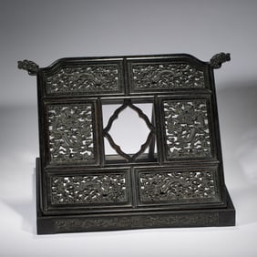 A FINE CARVED ROSEWOOD ZITAN MIRROR STAND