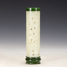 A CARVED WHITE JADE INCENSE HOLDER
