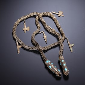 A HARDSTONES INLAID SILVER BELT CHAIN