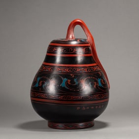 A POLYCHROME PAINTED LACQUER JAR WITH COVER