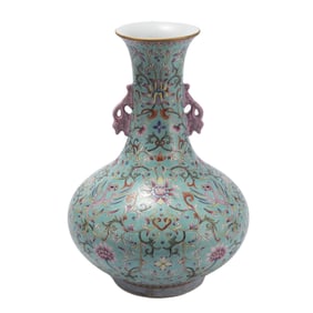 A FAMILLE ROSE LOTUS SCROLLS PORCELAIN VASE