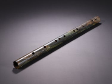 A JADE CARVING OF FLUTE