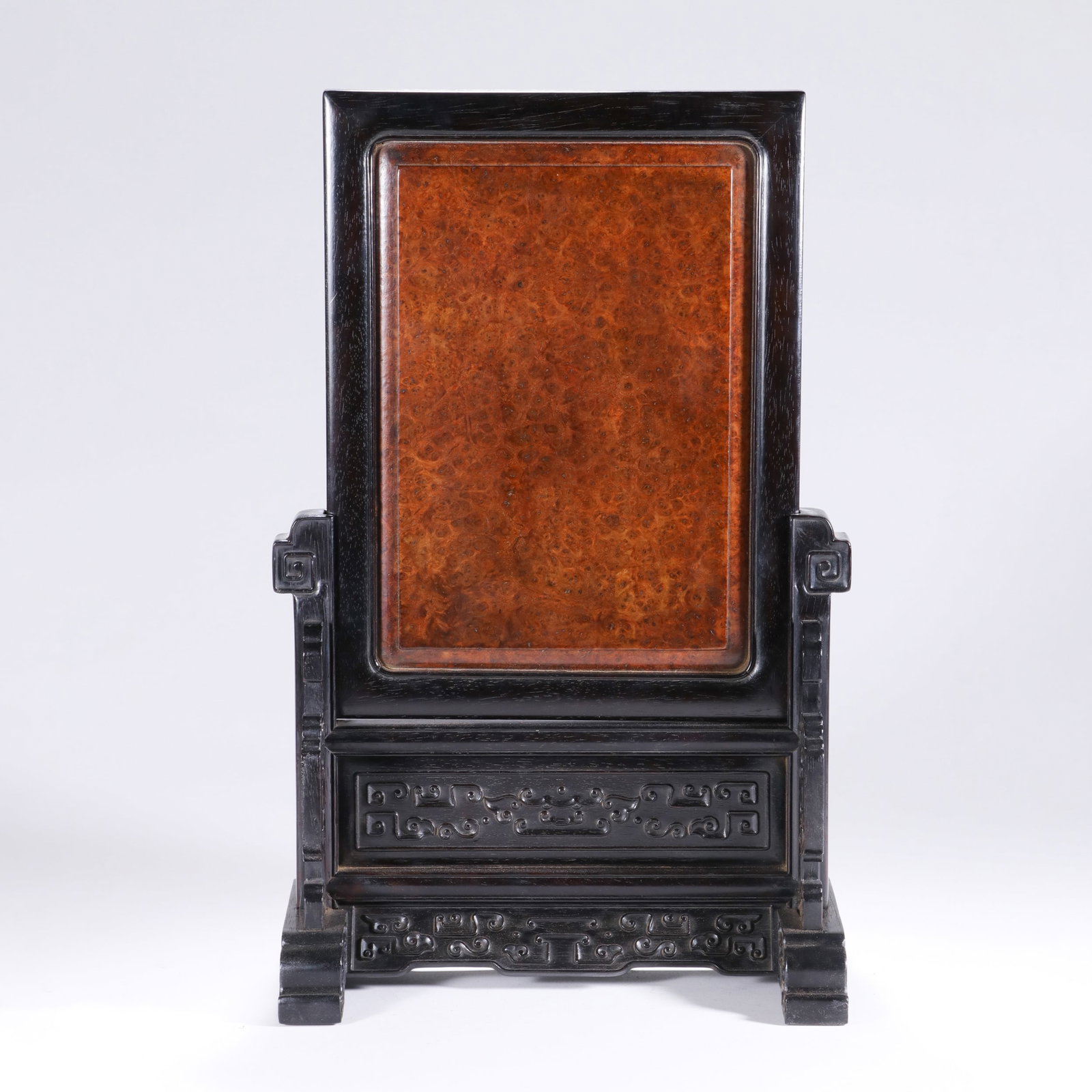 A HUANGHUALI PLAQUE INLAID ROSEWOOD ZITAN TABLE SCREEN (1 of 8)