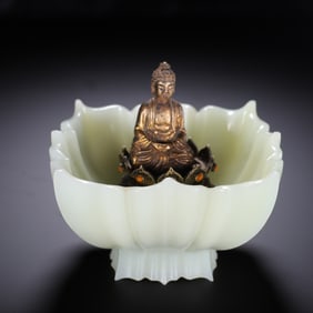 A BRONZE FIGURE OF AMITABHA WITH WHITE JADE LOTUS FORM STAND