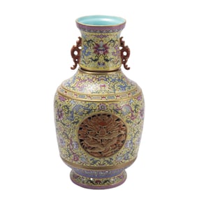 A CHINESE FAMILLE ROSE AND GILT DRAGON VASE