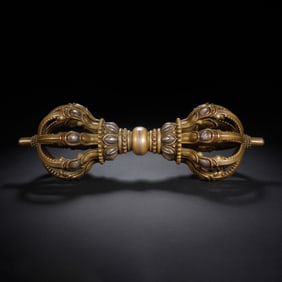 A SILVER INLAID BRONZE VAJRA