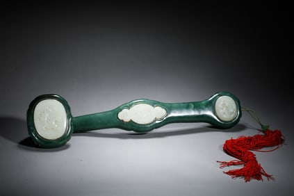 A CARVED WHITE JADE PLAQUES SPINACH GREEN JADE RUYI SCEPTER