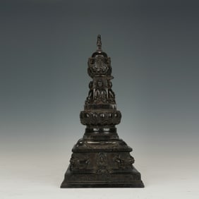 A CARVED ALOESWOOD CHENXIANG STUPA