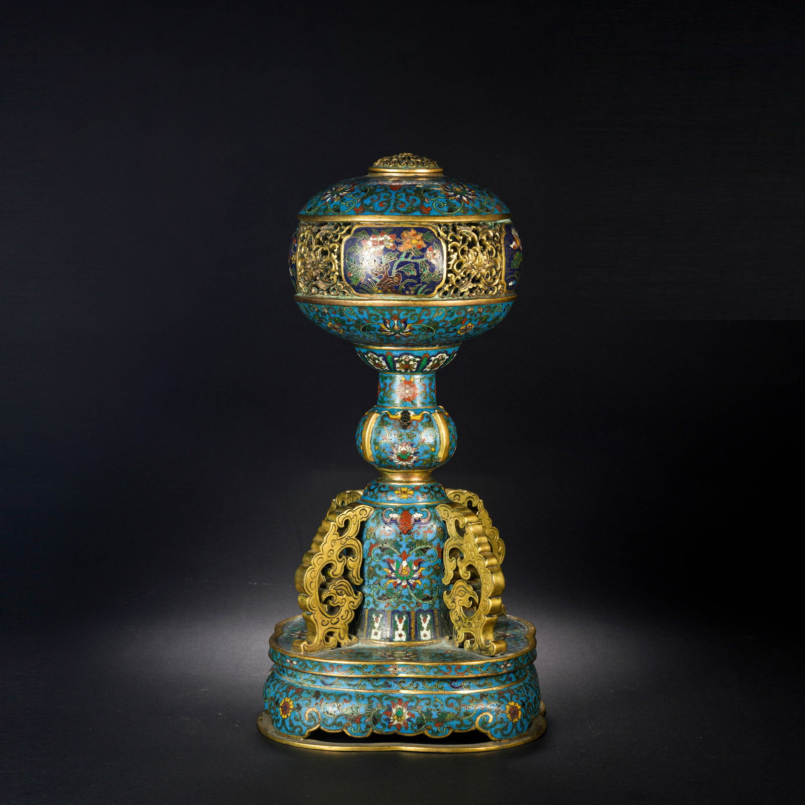 A CHINESE IMPERIAL CLOISONNE ENAMEL HAT STAND (1 of 9)