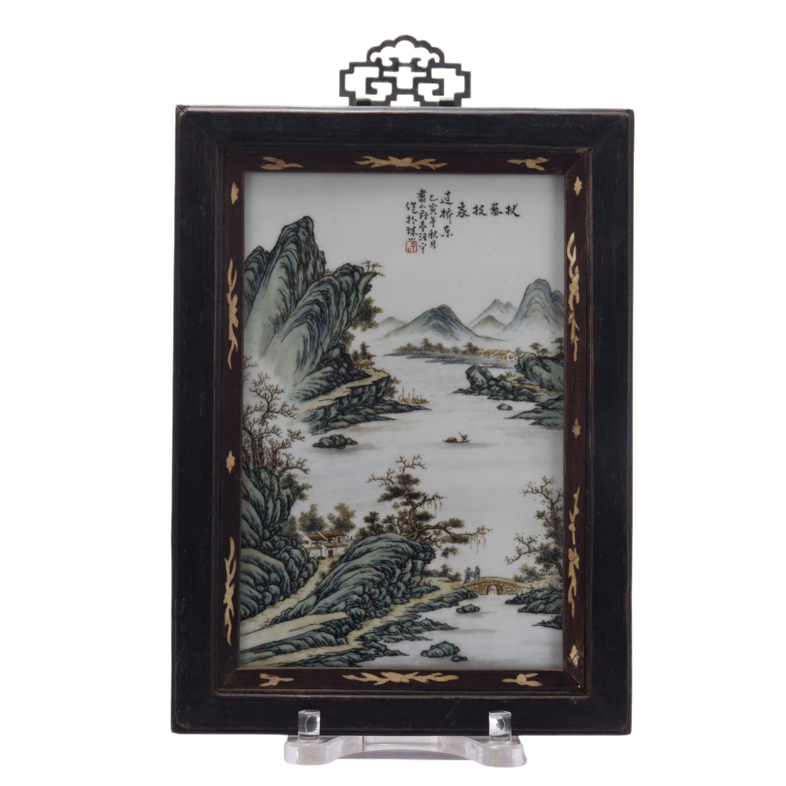 A CHINESE FAMILLE ROSE LANDSCAPE PORCELAIN HANGING PANEL (1 of 10)