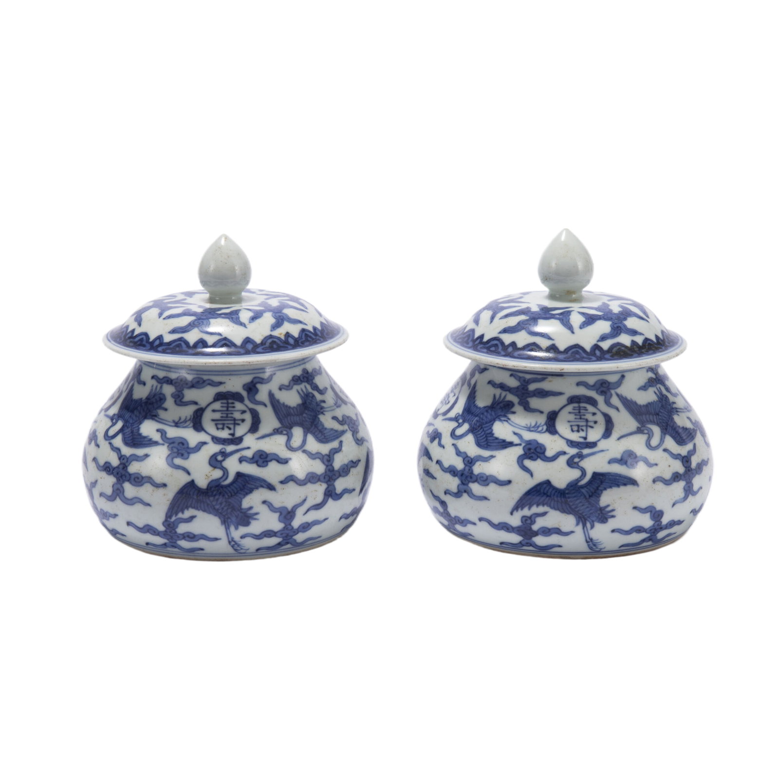 PAIR OF BLUE AND WHITE PORCELAIN LIDDED JARS (1 of 8)