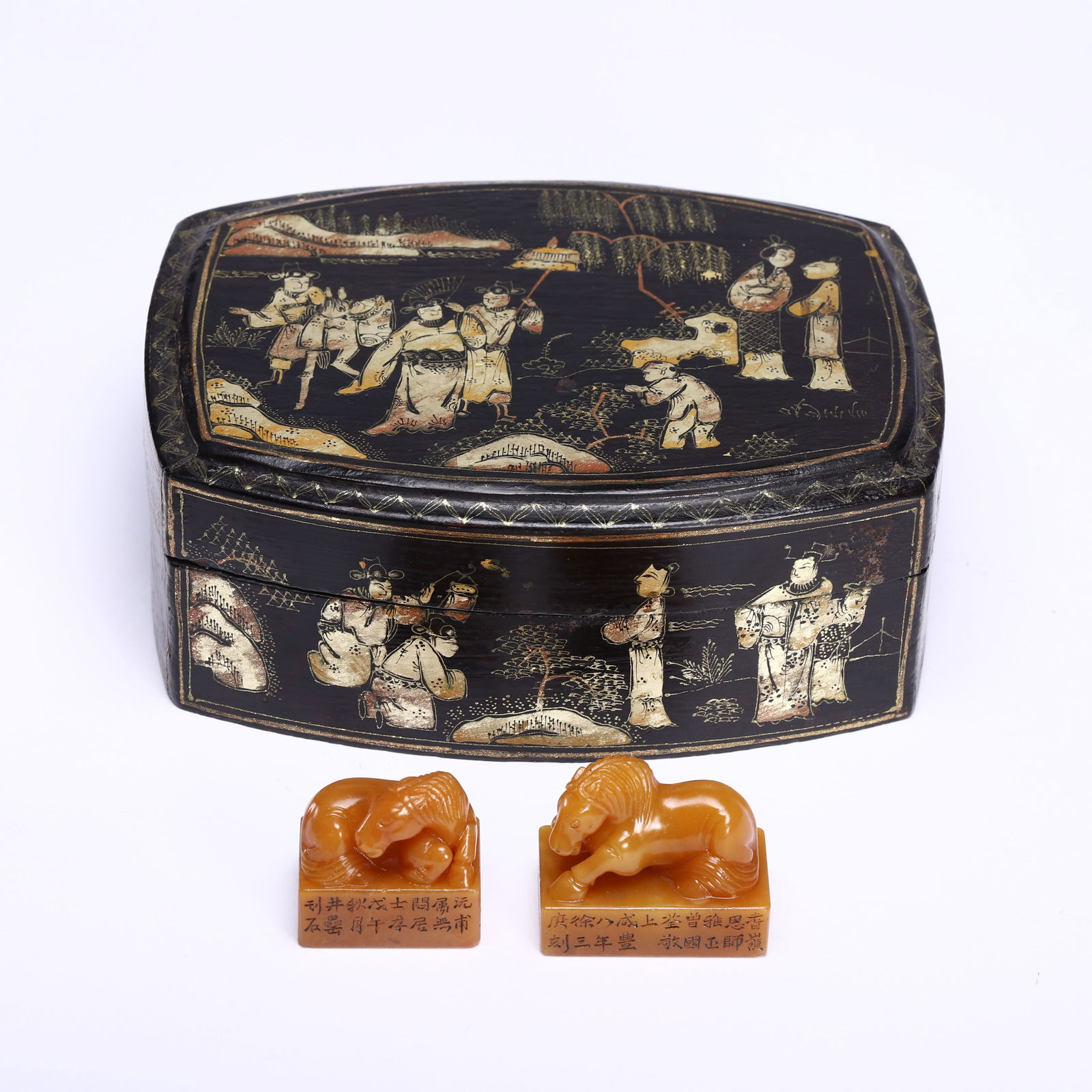 TWO CARVED TIANHUANG HORSE SEALS (1 of 9)