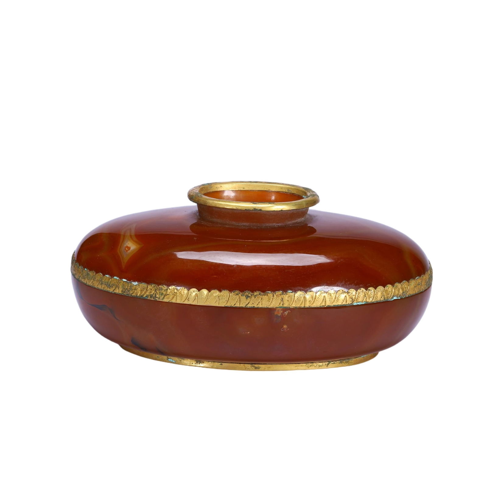 A CARVED AGATE BOX WITH COVER (1 of 9)