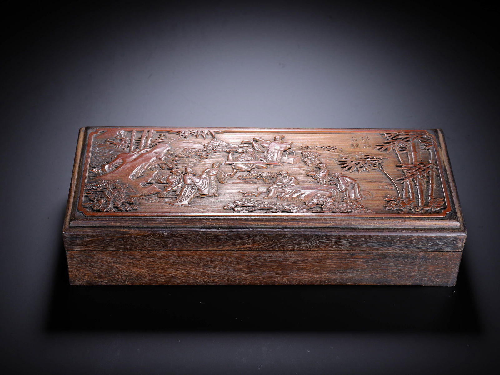 A FINE CARVED BAMBOO SCHOLARS GROUP BOX WITH COVER (1 of 9)