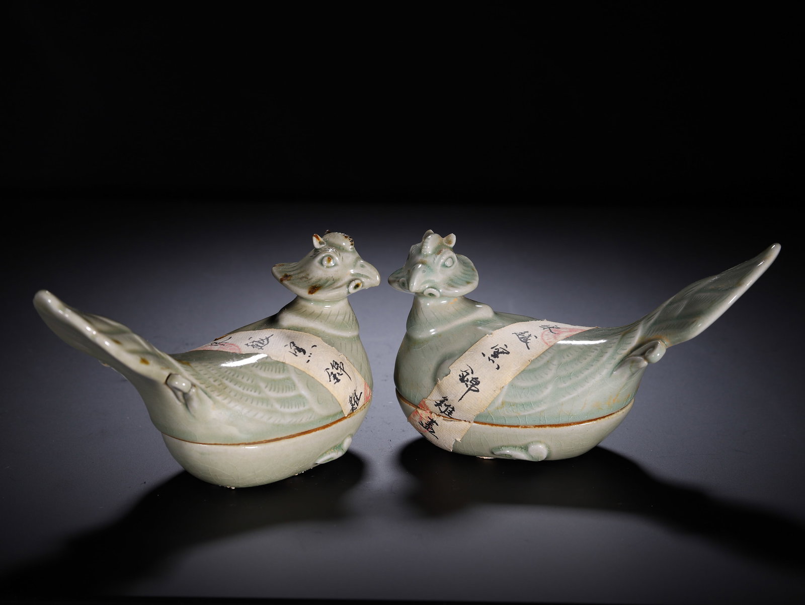 PAIR YUE-WARE MANDARIN DUCK FORM BOXES WITH COVERS (1 of 9)