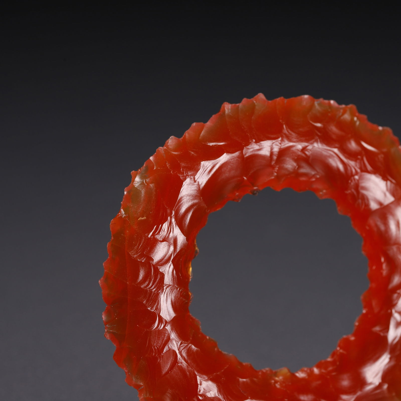AN AGATE RING - 2