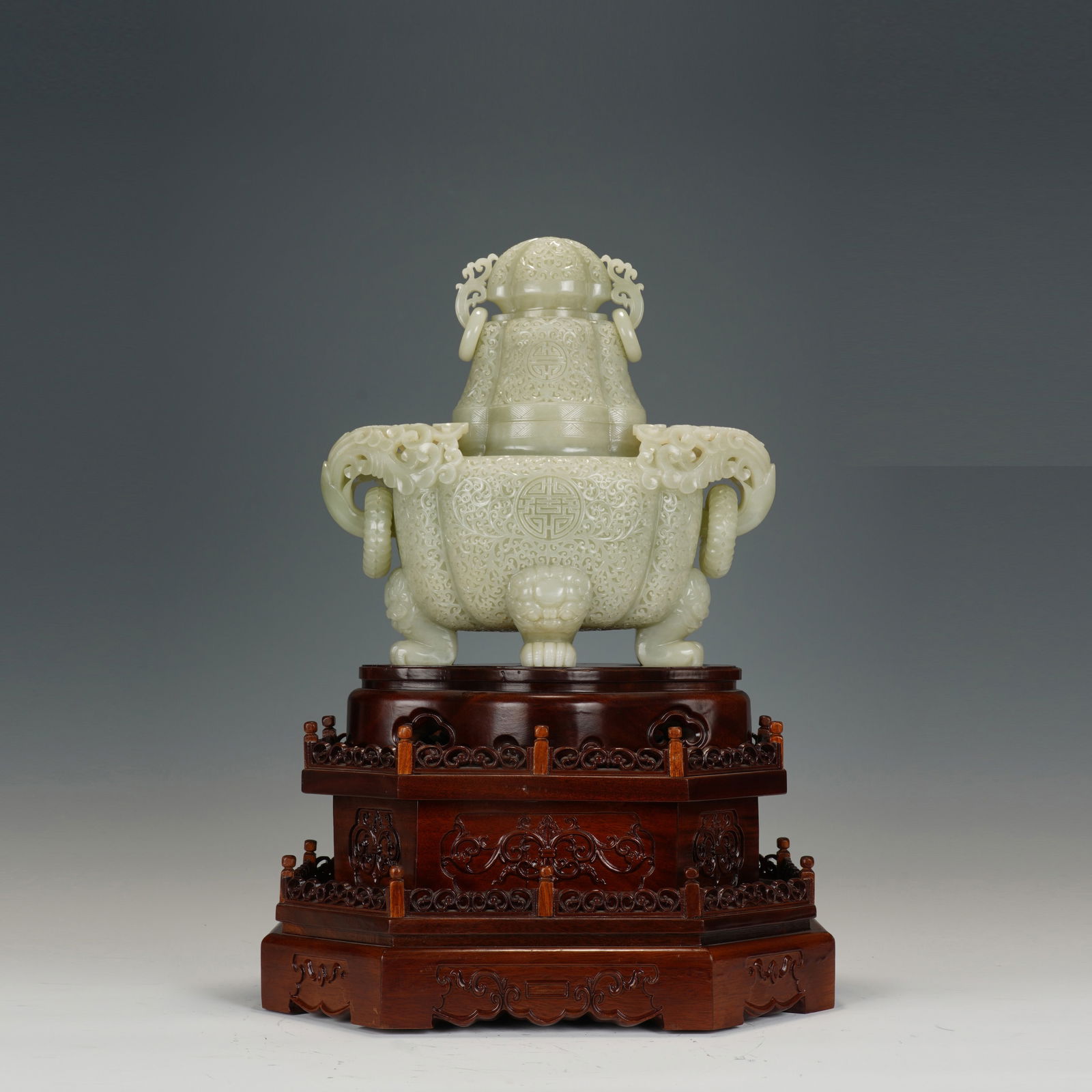 A CARVED WHITE JADE INCENSE BURNER (1 of 12)