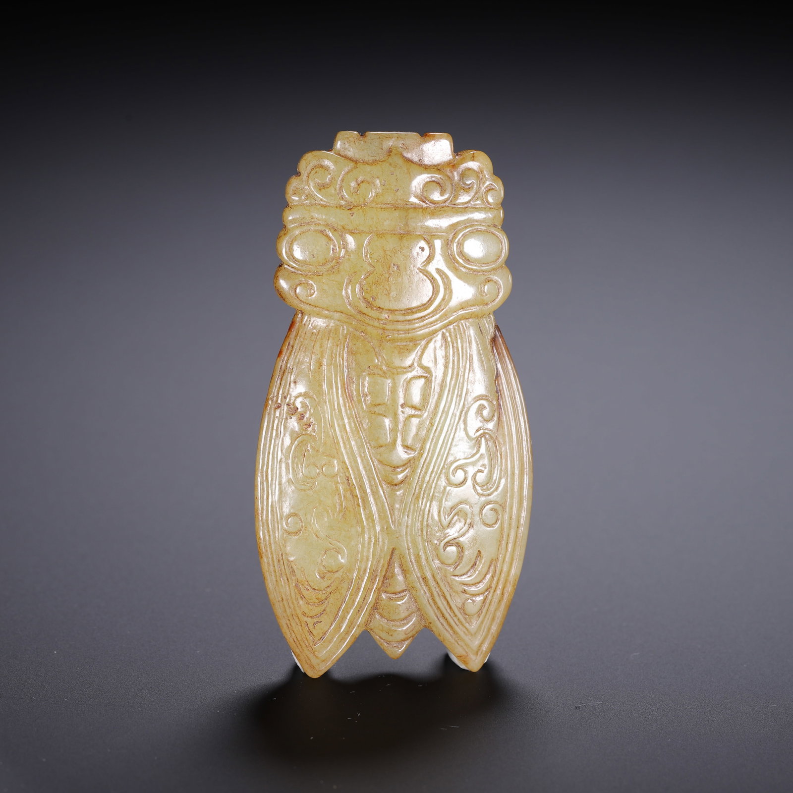 A CHINESE YELLOW JADE CICADA CARVING (1 of 9)