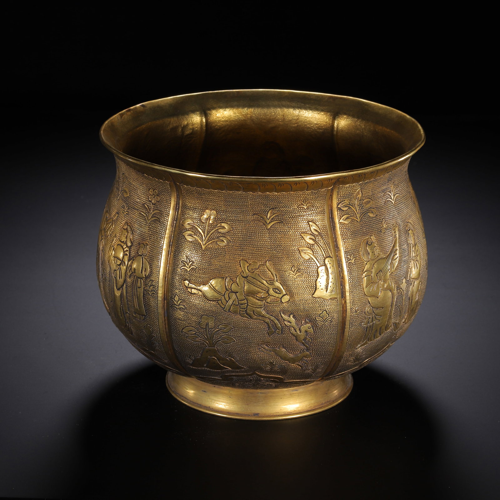 CHINESE GILT-BRONZE REPOUSSÉ FIGURAL JAR (1 of 9)