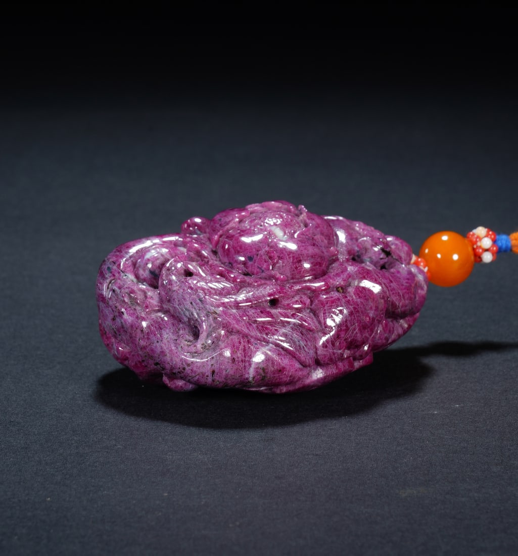 A CHINESE RUBY PENDANT, - 7