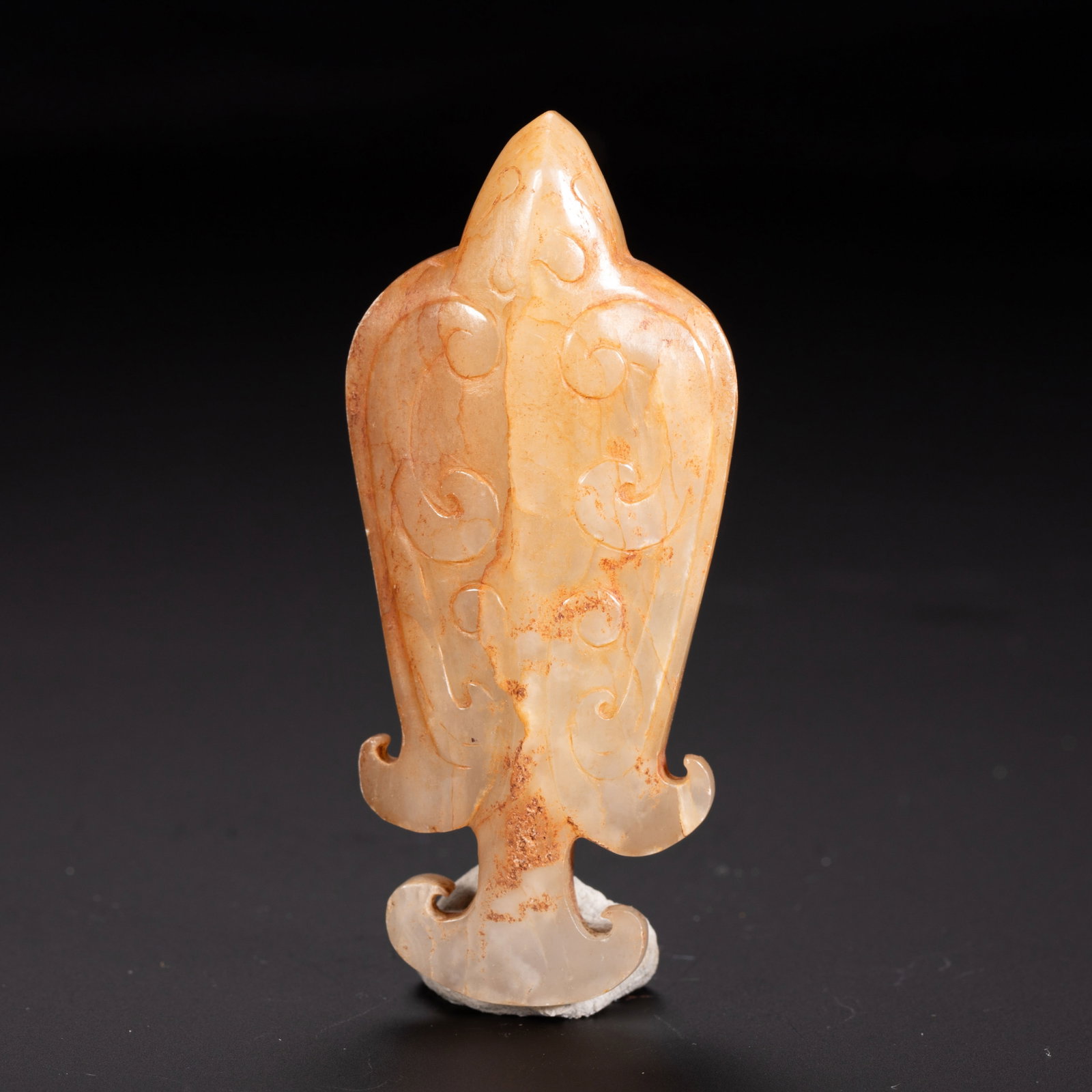 Chinese Hetian Jade Cicada Pendant: Chinese Hetian Jade Cicada Pendant This elegant Chinese Hetian jade cicada pendant measures 7.5 cm in length, 3.5 cm in width, and weighs 40 grams. The pendant is carved from smooth, translucent Hetia