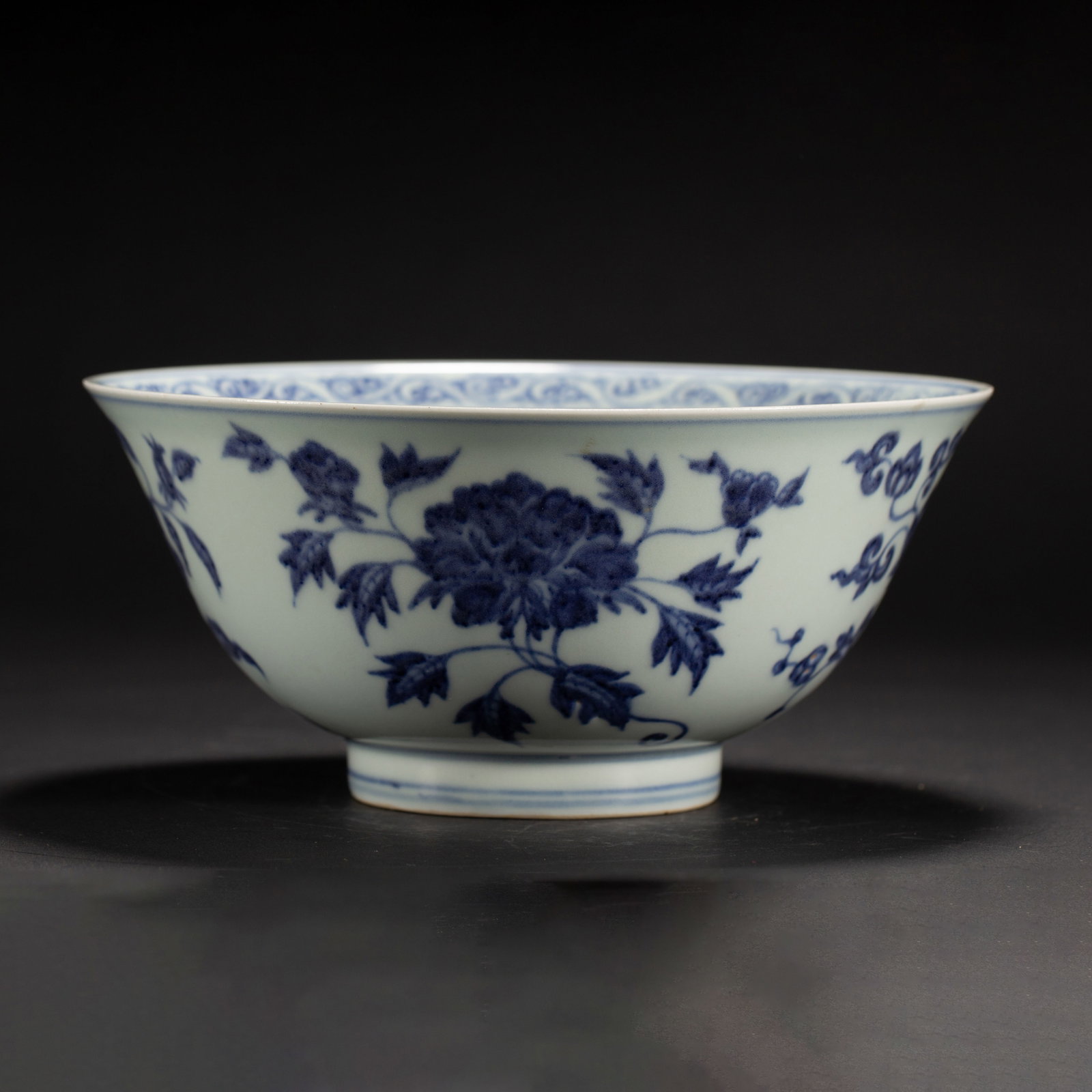 Chinese Blue and White Floral Bowl (1 of 9)
